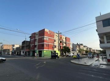 Casa · 800ha · 22 Dormitorios · ¡Oportunidad de Inversión en Urbanización Sol de Vitarte!