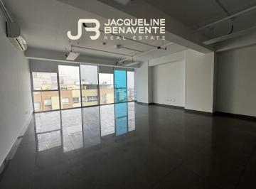Oficina comercial de 2 habitaciones, Lima · Alquilo Oficina Implementada en Surco a Cuadras de La Embajada de Usa