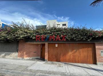 Casa de 4 habitaciones, Callao · Se Vende Linda y Moderna Casa en La Punta a Una Cuadra de La Playa Cantolao!