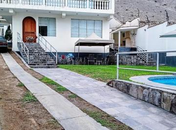 Casa · 1250m² · 4 Dormitorios · 5 Estacionamientos · Venta de Casa - Rincón de La Planicie Id: 2 7 4 6 9