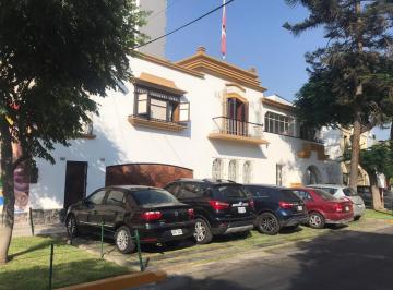Oficina comercial · 884m² · 8 Estacionamientos · Casa Para Oficina en Alquiler en Jesus Maria