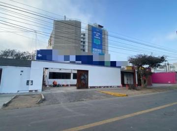 Local comercial de 2 habitaciones, Lima · Inmejorable Ubicacion, Frente Al Jockey Plaza! A. E