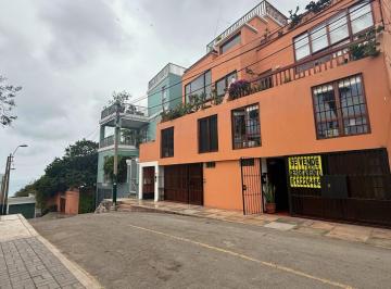 FACHADA · Cuenta con Titulo de Propiedad y Papeles en Regla
