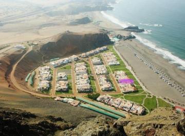 Casa de playa · 250m² · 5 Dormitorios · 2 Estacionamientos · Ocasion en Boca Leon Casa Primera Fila a Precio Dpto