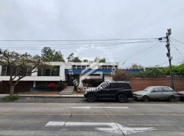 Terreno / Lote de 4 habitaciones, Lima · Vendemos Casa Como Terreno de 625 m² en Av Guardia Civil San Isidro