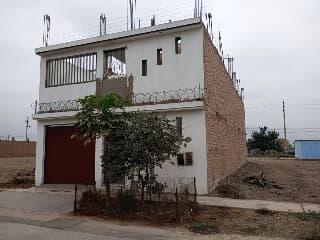 Casa · 205m² · 6 Dormitorios · 1 Estacionamiento · Casa en La Arboleda Et.1