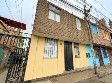 Departamento de 4 habitaciones, Lima · Venta de Casa de 85 m² en Puente Piedra de 2 Pisos
