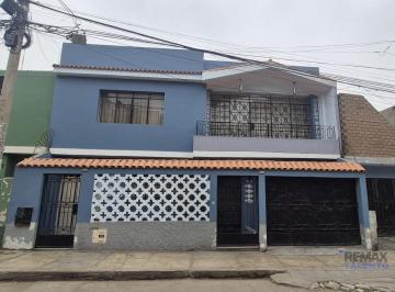 Frontis de la casa · Venta de Casa: ¡Gran Oportunidad en San Martín de Porres!