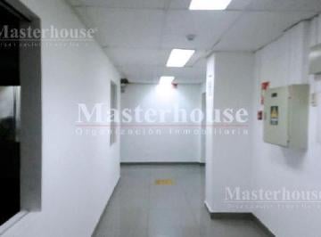 Local comercial · 1605m² · 5 Estacionamientos · Local - La Molina