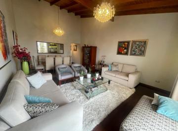 Departamento de 3 habitaciones, Lima · Departamento en Venta Remodelado en Av Las Artes Norte - San Borja