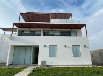 Casa · 205m² · 5 Dormitorios · 1 Estacionamiento · Venta de Casa de Playa Condominio Playa Azul