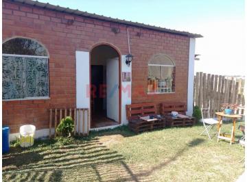 Casa · 110m² · 2 Dormitorios · 1 Estacionamiento · Alquilo Exótica Casa en Lucumo - Lunahuana - Zona Altamente Turística