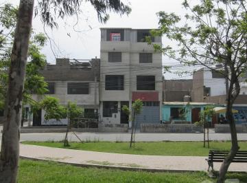 Casa · 280m² · 4 Dormitorios · Edificio. Casa con Local
