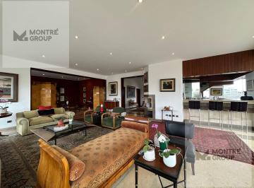Departamento · 700m² · 5 Dormitorios · 4 Estacionamientos · Espectacular Triplex en La Mejor Zona de San Isidro, Exclusiva Oportunidad Única.