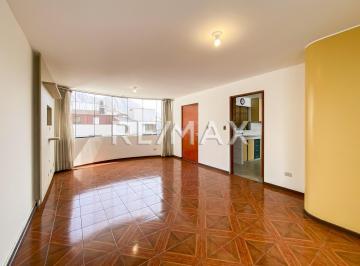 Departamento · 155m² · 5 Dormitorios · 1 Estacionamiento · Dúplex en Venta en La Molina – 5 Dorm, Terraza, Cochera y Depósito