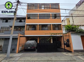 Departamento de 3 habitaciones, Lima · Departamento con Vista a Parque en San Miguel