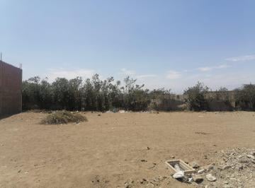 Terreno / Lote · 140m² · Venta Terreno 140 m en Av 28 de Julio con Centenario en Huacho
