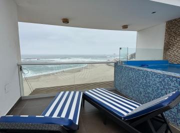 piscina con vista a playa · Venta 2 Departamentos Flat con Vista a Playa Señoritas