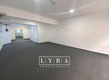Oficina comercial de 5 habitaciones, Lima · Alquilo Oficina de 180 m², Zona Comercial de Miraflores