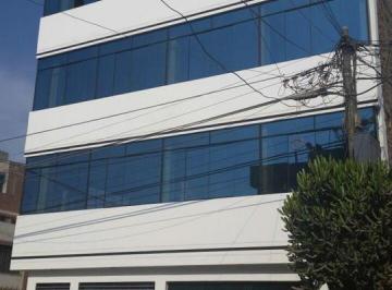 Local comercial · 830m² · 2 Dormitorios · 1 Estacionamiento · Se Vende Local Comercial de 4 Pisos en San Martín de Porres (Lima 1)