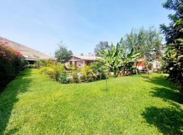 Terreno / Lote · 759m² · 5 Dormitorios · 3 Estacionamientos · Alquilo/venta Hermosa Casa en Pachacamac