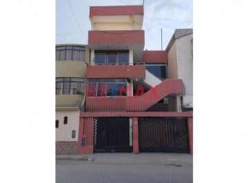 Casa · 373m² · 9 Dormitorios · 1 Estacionamiento · Tu Nuevo Hogar Te Espera, Casa de Tres Pisos en Urb. Chimu, Trujillo