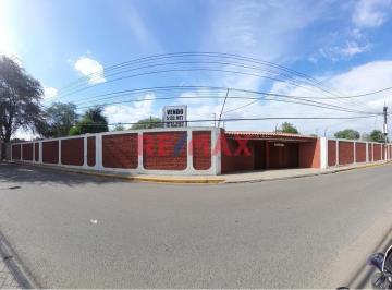 Casa · 871m² · 7 Dormitorios · 1 Estacionamiento · Zona Comercial de Alta Demanda: Casa en Venta Urb. San Eduardo, Piura - German
