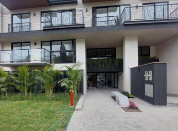 Departamento · 155ha · 1 Estacionamiento · Vive en La Mejor Zona de Chacarilla Flats Primer Piso