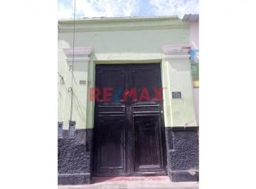Casa · 400m² · 12 Dormitorios · Se Vende Quinta de 650 m² en La Ciudad de Guadalupe