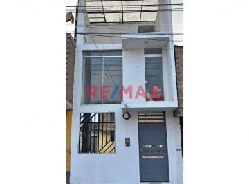 Casa · 121m² · 3 Dormitorios · ¡En Laredo: Casa de 3 Pisos con Acabados de Primera en Calle Zarumilla!