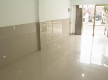 Local comercial · 42m² · 2 Dormitorios · ¡Alquiler de Local Comercial en Primer Piso en sjl!(Hgiraldo - Lima1)