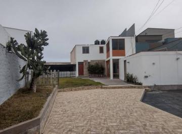 Casa de 4 habitaciones, Lima · Vive Frente Al Mar: Exclusiva Casa en 1era Fila - La Encantada de Villa
