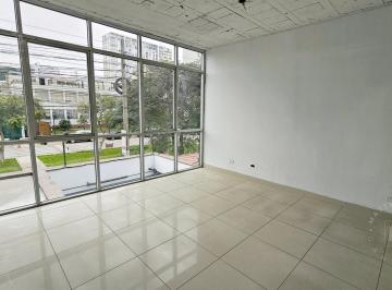 Otros · 930m² · 10 Estacionamientos · Edificio Comercial en La Victoria