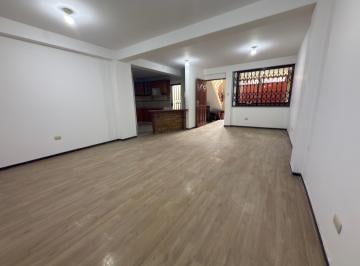 Departamento de 4 habitaciones, Lima · Venta de Departamento en San Juan de Miraflores de 118 m² con Cochera