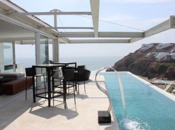 Casa · 475m² · 5 Dormitorios · 3 Estacionamientos · Espectacular y Lujosa Casa de Playa en Lomas del Mar
