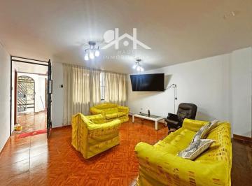Casa · 399m² · 8 Dormitorios · Casa - Comas