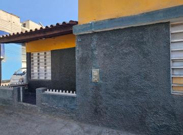 Local comercial de 3 habitaciones, Trujillo · Alquilo Casa Como Local Comercial con Aires Frente a Plaza Trujillo