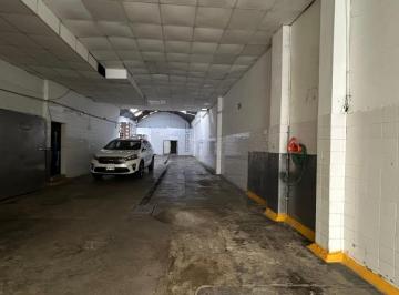 Local comercial · 604ha · 7 Dormitorios · 10 Estacionamientos · Venta de Local Como Terreno en San Miguel