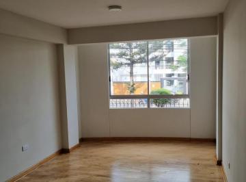Departamento · 72ha · 3 Dormitorios · San Miguel Venta Bonito Departamento de 72 m² Muy Bien Ubicado en La Av Razuri