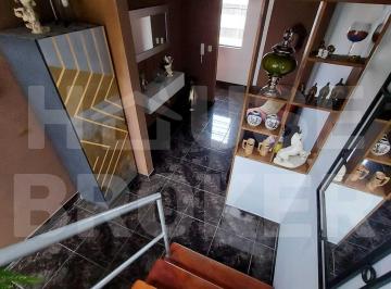 Departamento de 4 habitaciones, Lima · Muy Amplio Dúplex 4 Dorm.