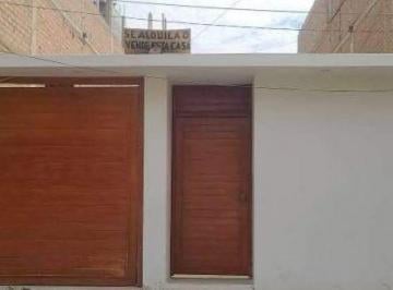 Casa · 63m² · 3 Dormitorios · 2 Estacionamientos · Venta Casa en Chiclayo en La Urbanización La Florida