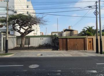 Terreno / Lote de 4 habitaciones, Lima · Terreno en Venta en La Aurora Miraflores