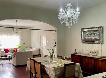 Casa de 5 habitaciones, Arequipa · Casa en Venta. Terreno 400 m². IV Centenario. Cercado