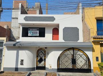 Casa en Venta de 4 habitaciones San Martín de Porres · Venta de Casa Calle 12 Coopip