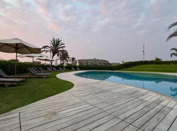 Terreno / Lote · 1000m² · 2 Estacionamientos · Vendo Exclusivo Terreno en Condominio Playa del Carmen – Chincha