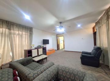 Departamento · 247m² · 3 Dormitorios · 2 Estacionamientos · Departamento a La Venta en Ate Vitarte