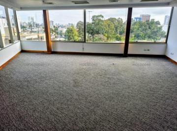 Oficina comercial · 426m² · 10 Dormitorios · 8 Estacionamientos · Oficina en Alquiler en San Isidro