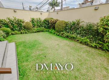Terreno / Lote · 282m² · 5 Dormitorios · 3 Estacionamientos · Terreno Casa 3habs 3 Cocheras Esquina - Ao 700 m² At 500 m² en Venta Miraflores