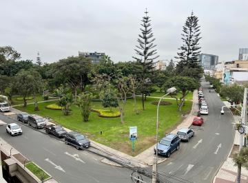 Departamento de 3 habitaciones, Lima · ¡Oportunidad Única en Vista Alegre, Surco!