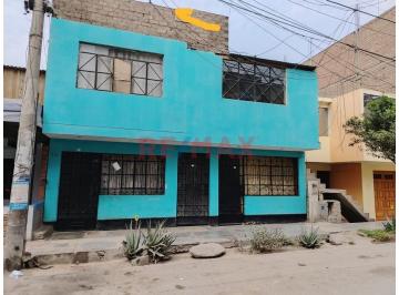 Casa · 160m² · 4 Dormitorios · Venta de Casa de 2 Pisos en Urb San Carlos Comas